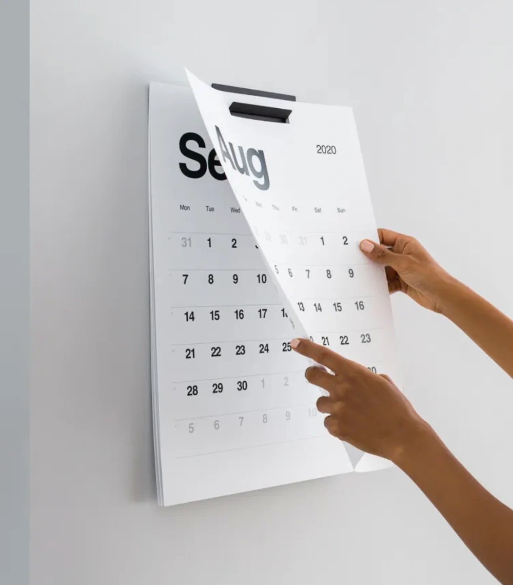 Desk Calendar - Image 4